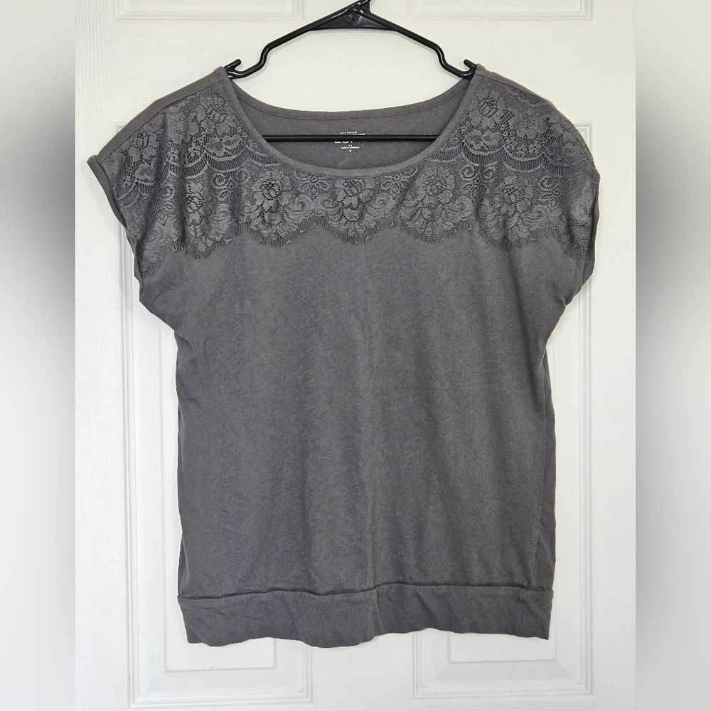 Loft Gray Lace Detail Women's Top Size M